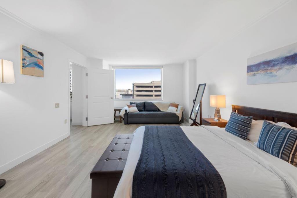 Astonishing Ocean Front Condo Cozysuites At Showboat Atlantic City Exteriör bild