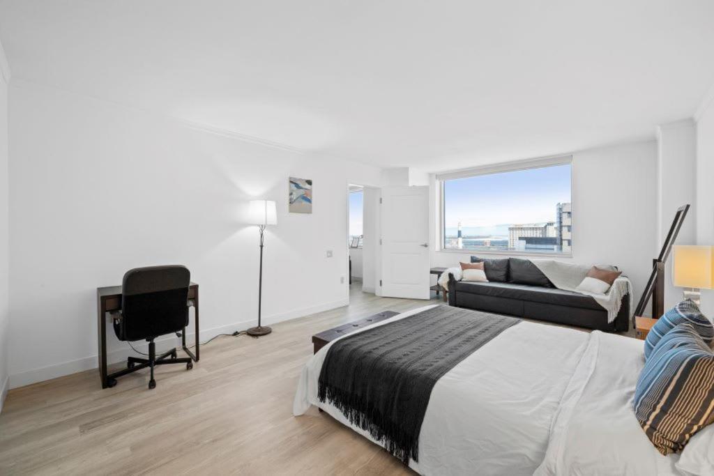 Astonishing Ocean Front Condo Cozysuites At Showboat Atlantic City Exteriör bild