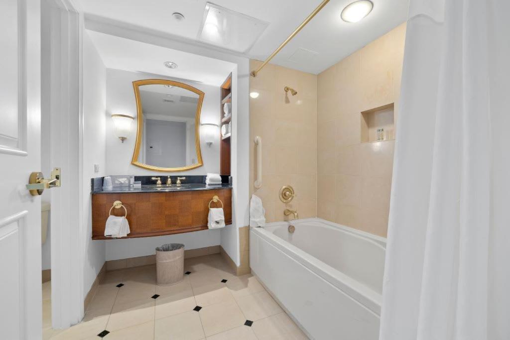 Astonishing Ocean Front Condo Cozysuites At Showboat Atlantic City Exteriör bild